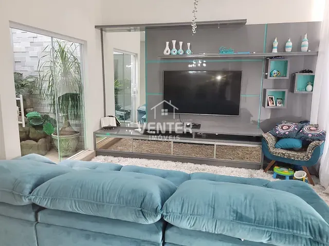 Casa com 350m² 3 quartos e 3 banheiros, à venda, no bairro Parque São Cristóvão em Taubaté