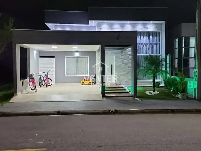 Casa com 350m² 3 quartos e 3 banheiros, à venda, no bairro Parque São Cristóvão em Taubaté