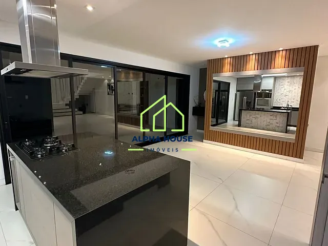 Casa com 300m² 3 quartos e 3 banheiros, à venda, no bairro Residencial Ouroville em Taubaté