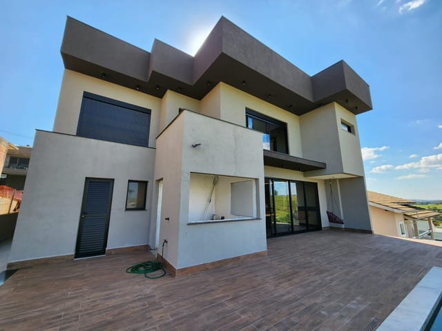 Casa com 600m² 4 quartos e 6 banheiros, à venda, no bairro Biriça do Campinho em Bragança Paulista