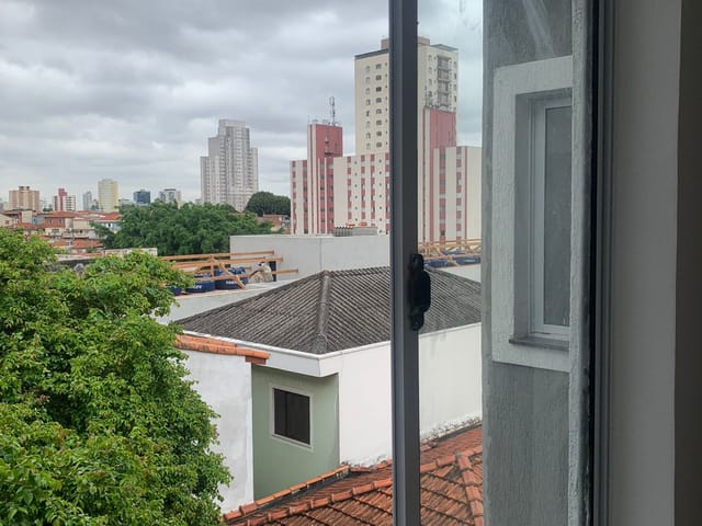 Casa 2 quartos e 1 banheiro, para alugar, no bairro Vila Nivi em São Paulo