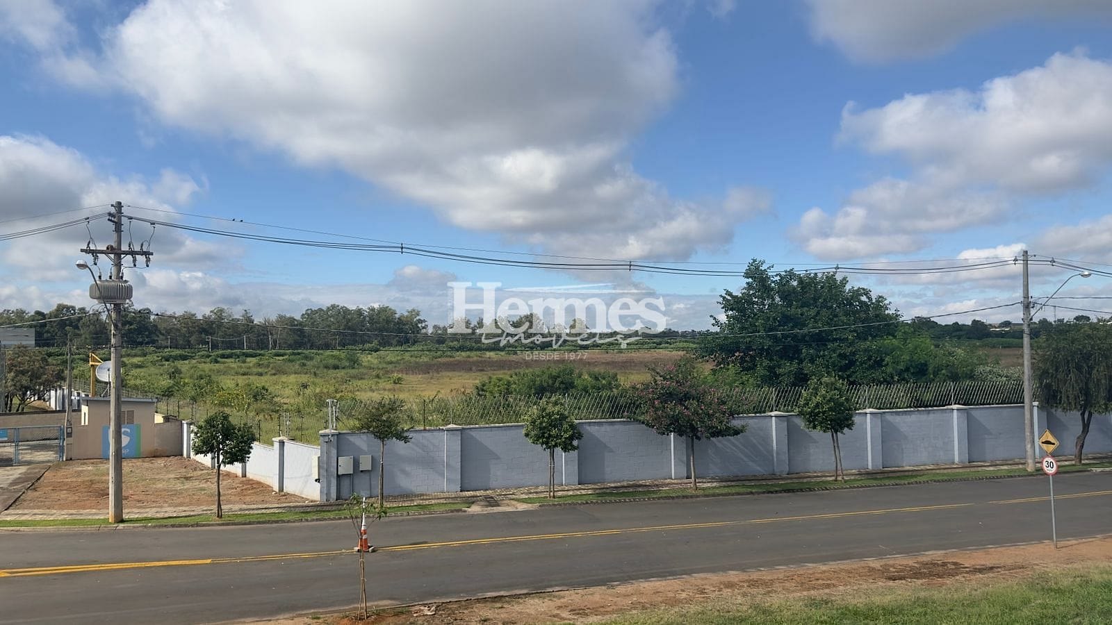 Casa à venda com 5 quartos, 300m² - Foto 4