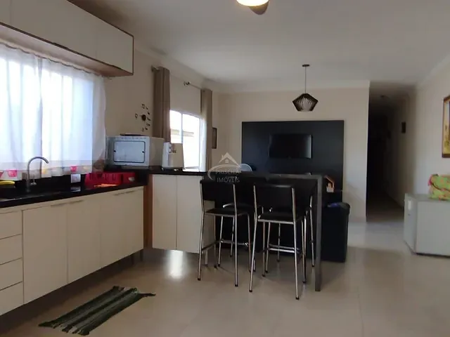 Casa com 252m² 3 quartos e 4 banheiros, à venda, no bairro Boraceia em Bertioga