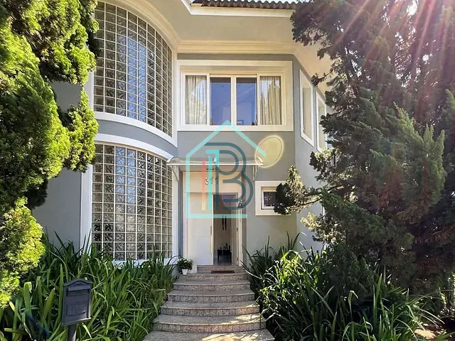 Casa com 502m² 4 quartos e 3 banheiros, à venda, no bairro São Paulo II em Cotia