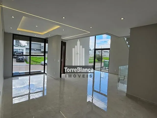 Casa com 372m² 3 quartos e 4 banheiros, à venda, no bairro Jardim Carvalho em Ponta Grossa