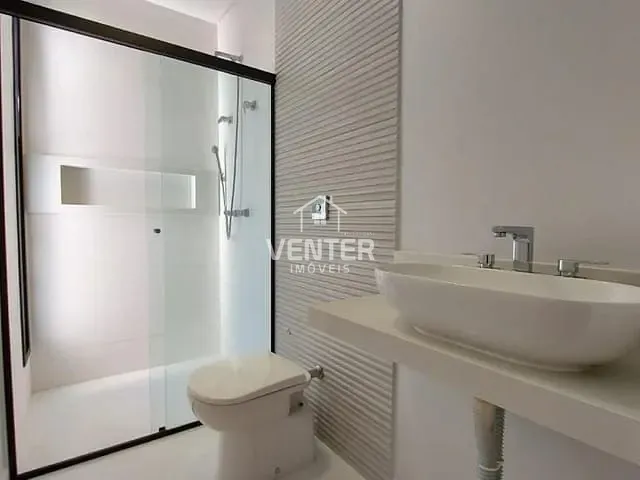 Casa com 300m² 2 quartos e 2 banheiros, à venda, no bairro Loteamento Residencial Campos do Conde II em Tremembé