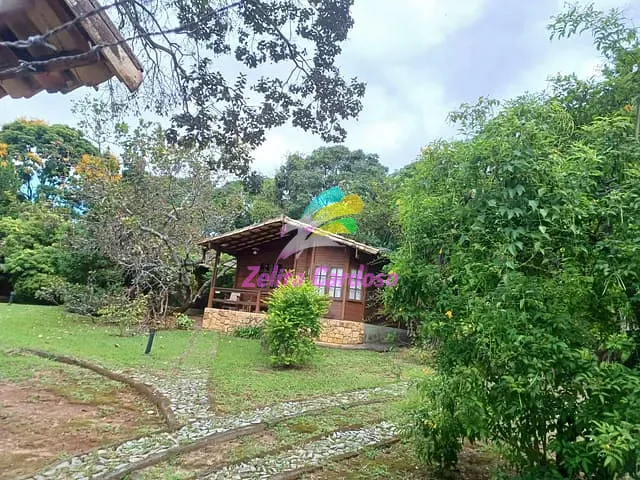 Casa com 2000m² 9 quartos e 3 banheiros, à venda, no bairro Condomínio Vale do Ouro em Ribeirão das Neves