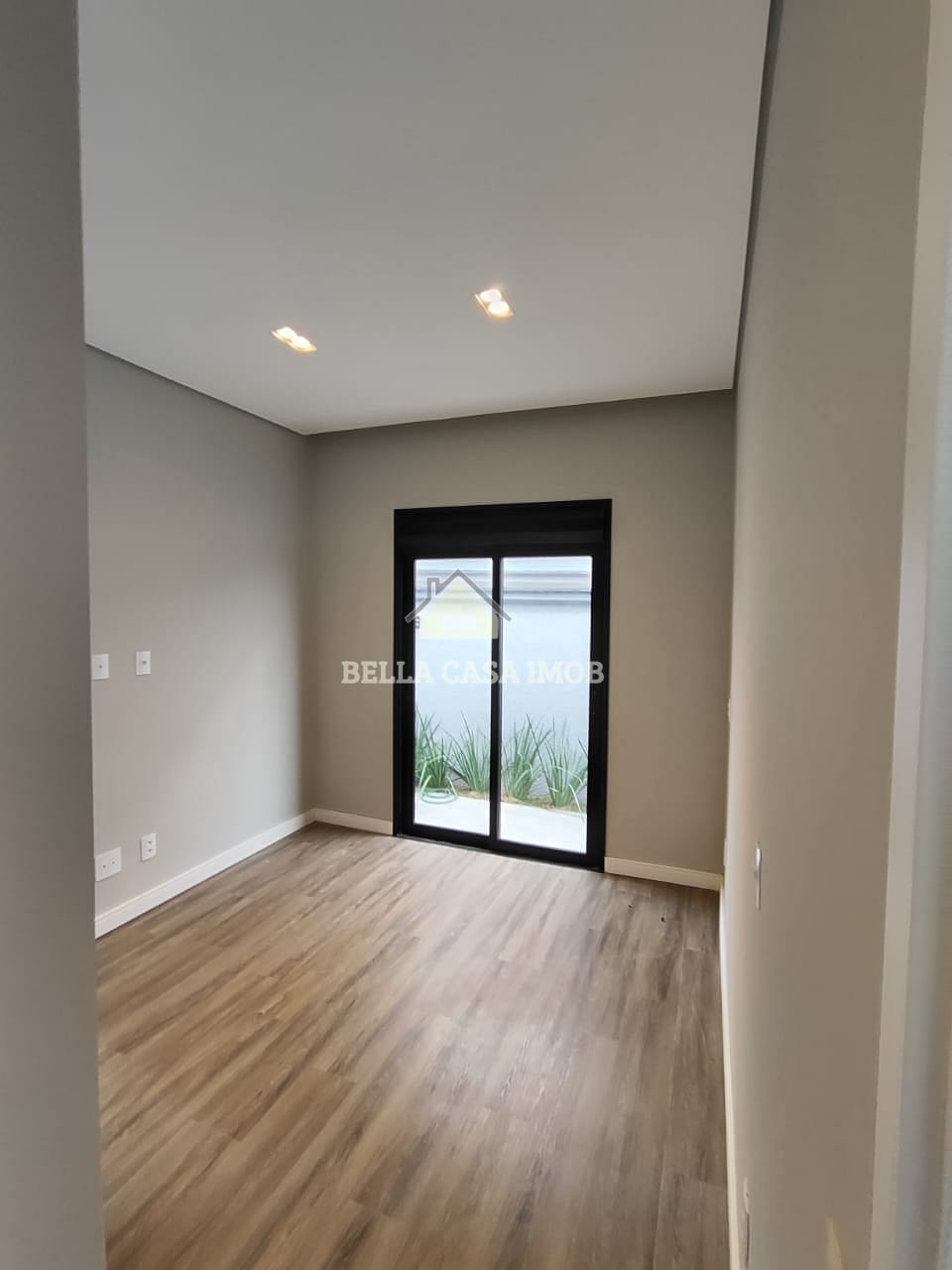 Casa à venda com 3 quartos, 180m² - Foto 4