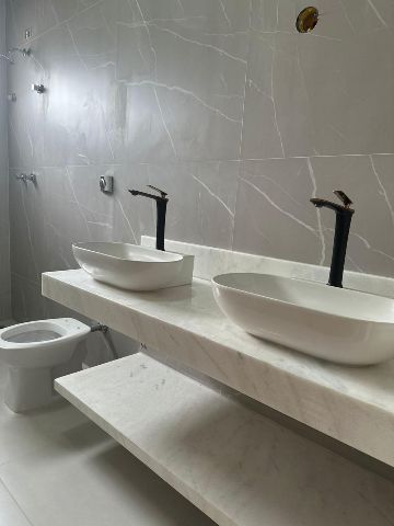 Casa com 430m² 3 quartos e 1 banheiro, à venda, no bairro Condomínio Reserva dos Lagos em Pindamonhangaba