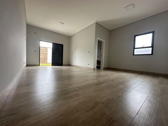 Casa com 430m² 3 quartos e 1 banheiro, à venda, no bairro Condomínio Reserva dos Lagos em Pindamonhangaba