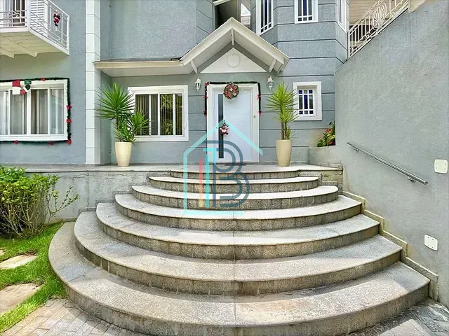 Casa com 847m² 4 quartos e 6 banheiros, à venda, no bairro São Paulo II em Cotia