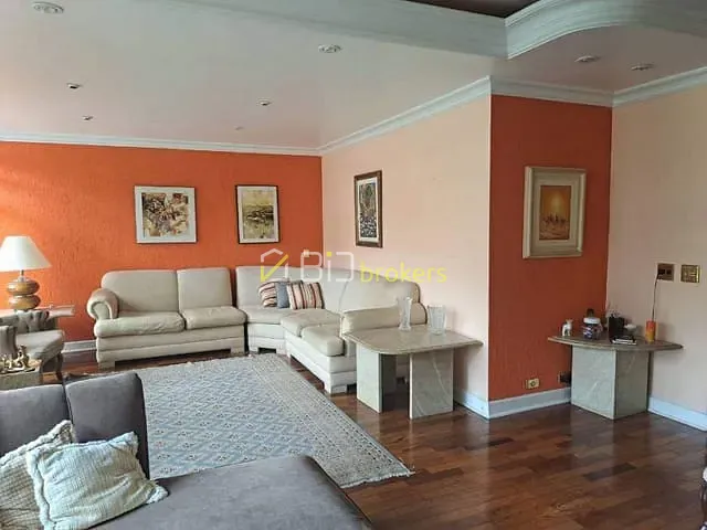 Casa com 494m² 4 quartos e 6 banheiros, à venda, no bairro Continental em Osasco