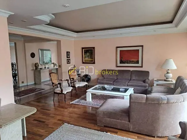 Casa com 494m² 4 quartos e 6 banheiros, à venda, no bairro Continental em Osasco