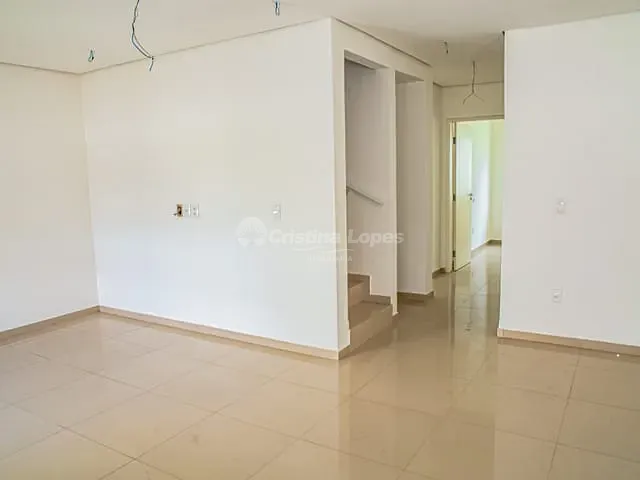 Casa 4 quartos e 3 banheiros, à venda, no bairro Morros em Teresina