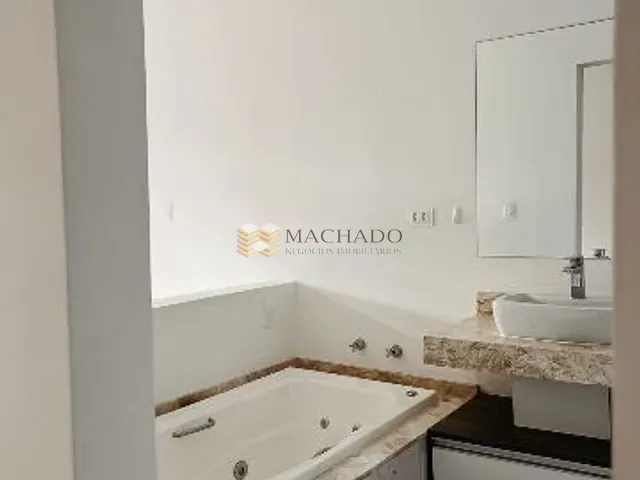 Casa com 442m² 4 quartos e 5 banheiros, à venda, no bairro Alphaville em Santana de Parnaíba