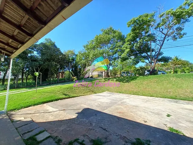 Casa com 1500m² 8 quartos e 3 banheiros, à venda, no bairro Condomínio Vale do Ouro em Ribeirão das Neves