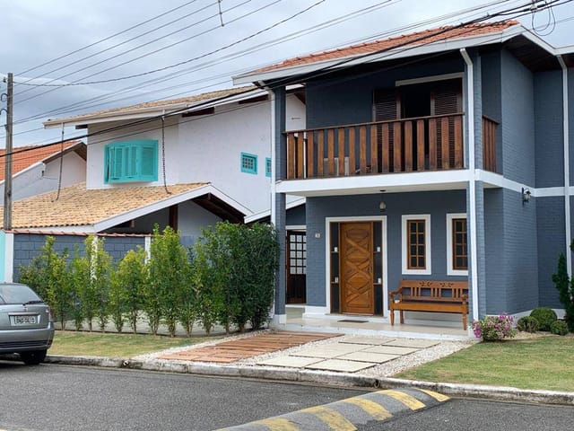 Casa com 283m² 4 quartos e 3 banheiros, à venda, no bairro Jardim Independência em Taubaté