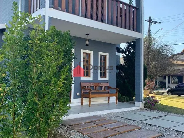 Casa com 283m² 4 quartos e 3 banheiros, à venda, no bairro Jardim Independência em Taubaté