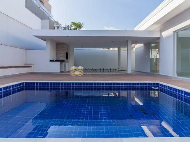 Casa com 360m² 4 quartos e 5 banheiros, à venda, no bairro Alphaville em Santana de Parnaíba