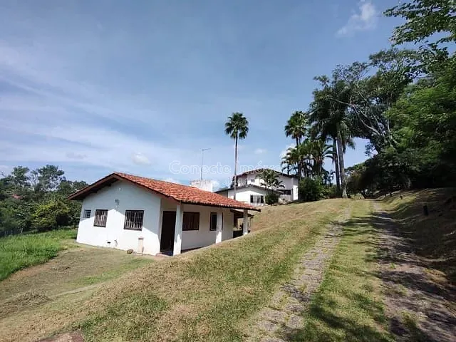 Casa com 6110m² 4 quartos e 3 banheiros, à venda, no bairro Condomínio Fazenda Duas Marias em Jaguariúna