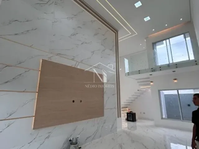 Casa com 450m² 4 quartos e 2 banheiros, à venda, no bairro Itapeba em Maricá