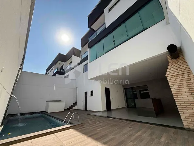 Casa 4 quartos e 6 banheiros, à venda, no bairro Tremembé em São Paulo