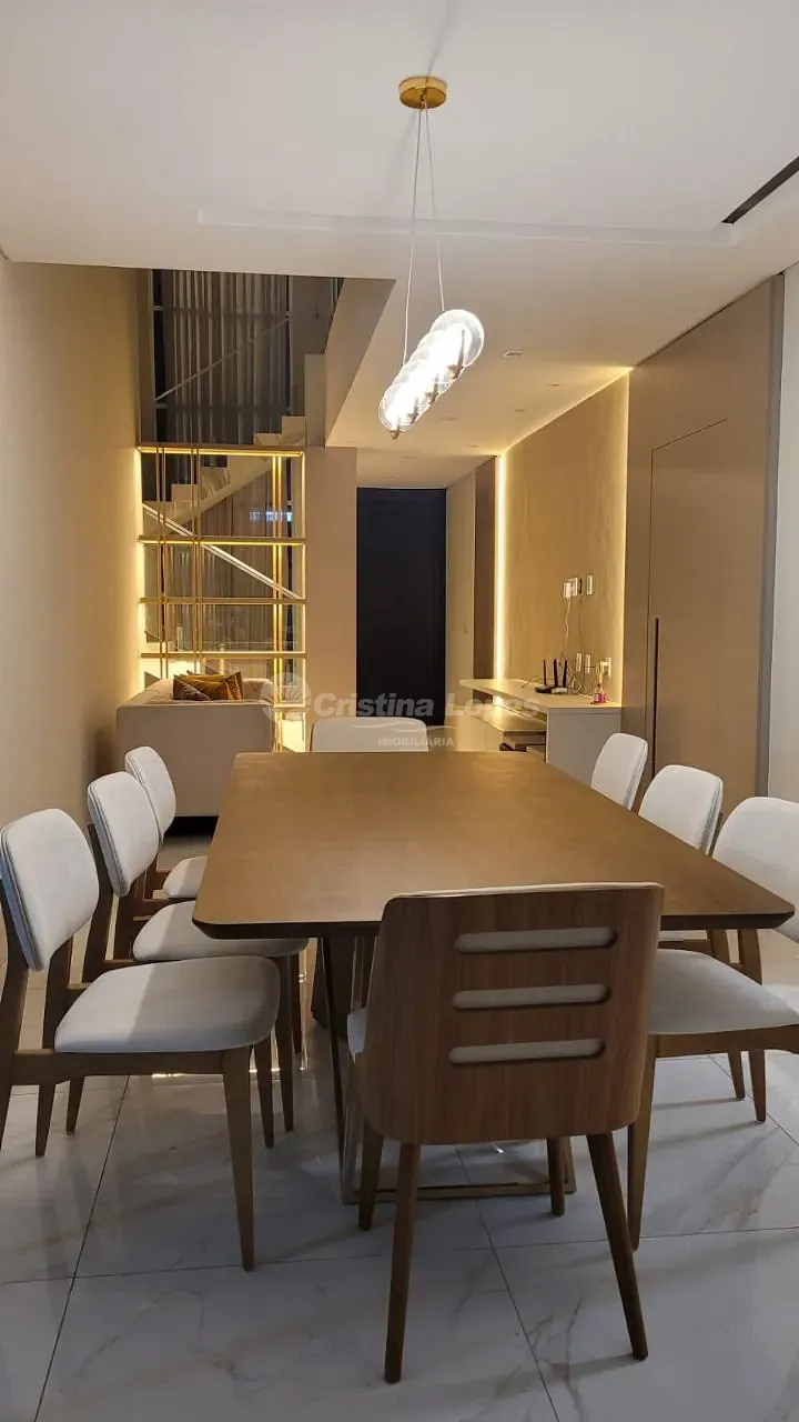 Casa, 3 quartos, 210 m² - Foto 1