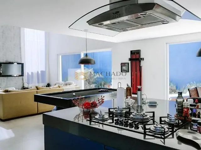 Casa com 436m² 6 quartos e 8 banheiros, à venda, no bairro Alphaville em Santana de Parnaíba