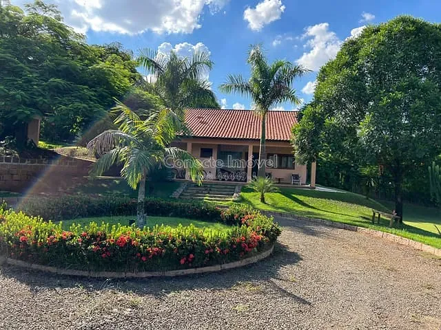 Casa com 5500m² 5 quartos e 5 banheiros, à venda ou para alugar, no bairro Condomínio Fazenda Duas Marias em Jaguariúna