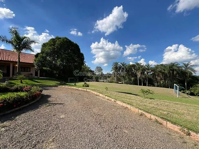 Casa com 5500m² 5 quartos e 5 banheiros, à venda ou para alugar, no bairro Condomínio Fazenda Duas Marias em Jaguariúna