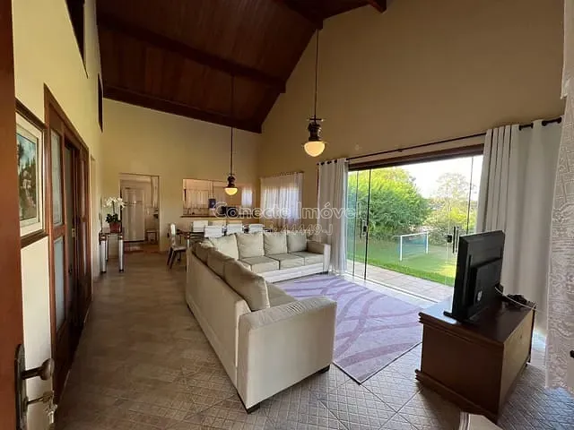 Casa com 5500m² 5 quartos e 5 banheiros, à venda ou para alugar, no bairro Condomínio Fazenda Duas Marias em Jaguariúna