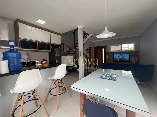 Casa com 199m² 2 quartos e 3 banheiros, à venda, no bairro Balneário Gardem Mar em Caraguatatuba