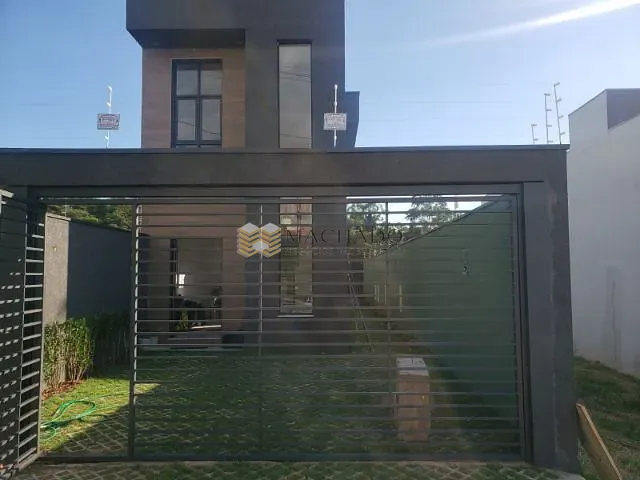 Casa com 150m² 3 quartos e 3 banheiros, à venda, no bairro Chácara Jaguari (Fazendinha) em Santana de Parnaíba
