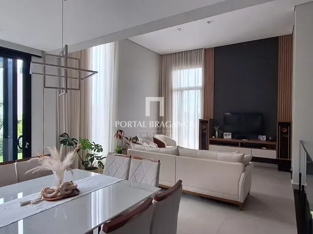 Casa com 455m² 3 quartos e 5 banheiros, à venda, no bairro Condomínio Residencial Campos do Conde em Bragança Paulista