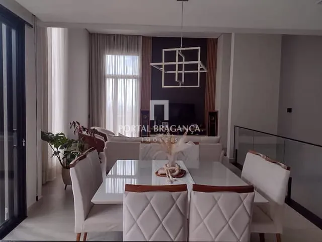 Casa com 455m² 3 quartos e 5 banheiros, à venda, no bairro Condomínio Residencial Campos do Conde em Bragança Paulista