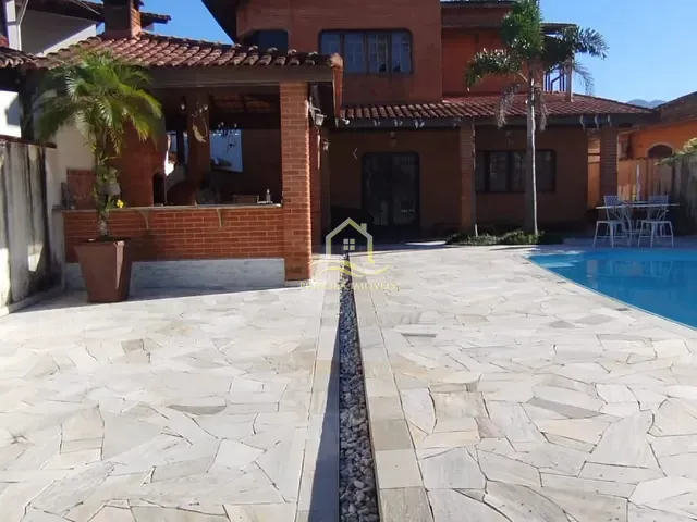 Casa com 504m² 4 quartos e 3 banheiros, à venda, no bairro Morada da Praia em Bertioga