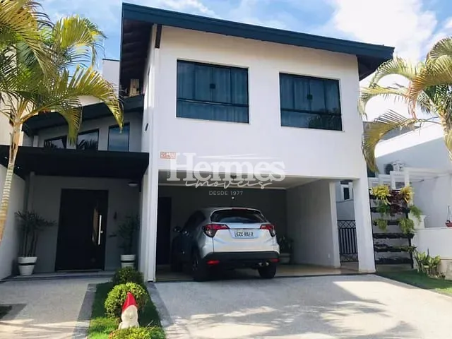 Casa com 300m² 3 quartos e 5 banheiros, à venda ou para alugar, no bairro São Luiz em Paulínia