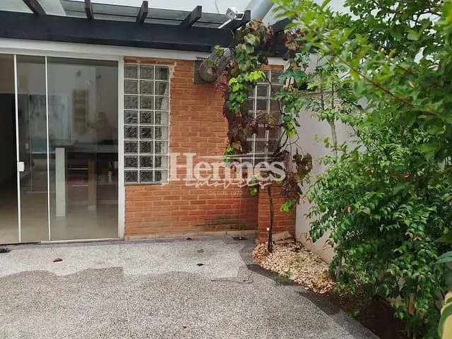 Casa com 300m² 3 quartos e 5 banheiros, à venda ou para alugar, no bairro São Luiz em Paulínia