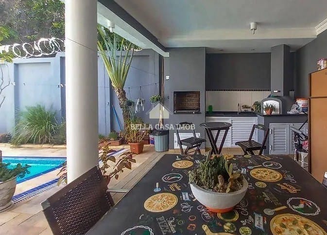 Casa à venda com 4 quartos, 350m² - Foto 30