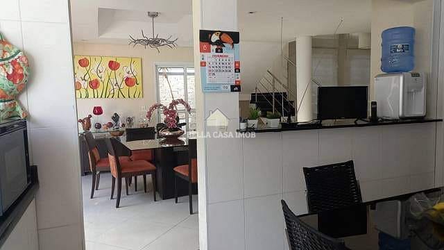 Casa à venda com 4 quartos, 350m² - Foto 11