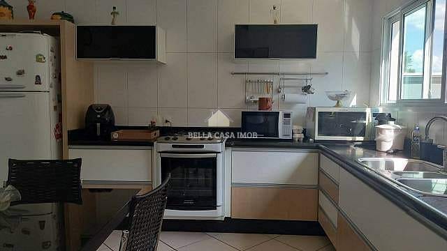 Casa à venda com 4 quartos, 350m² - Foto 21