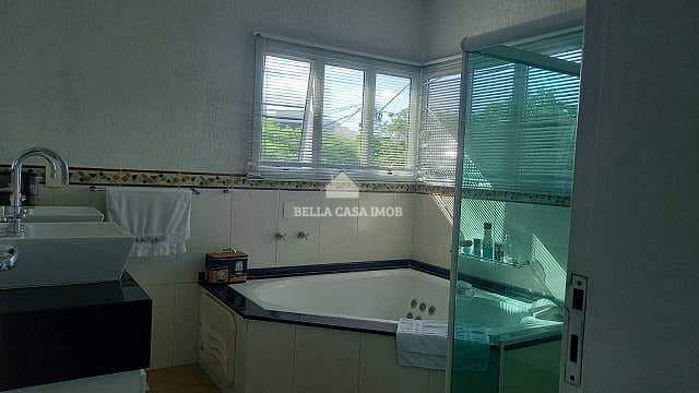 Casa à venda com 4 quartos, 350m² - Foto 3
