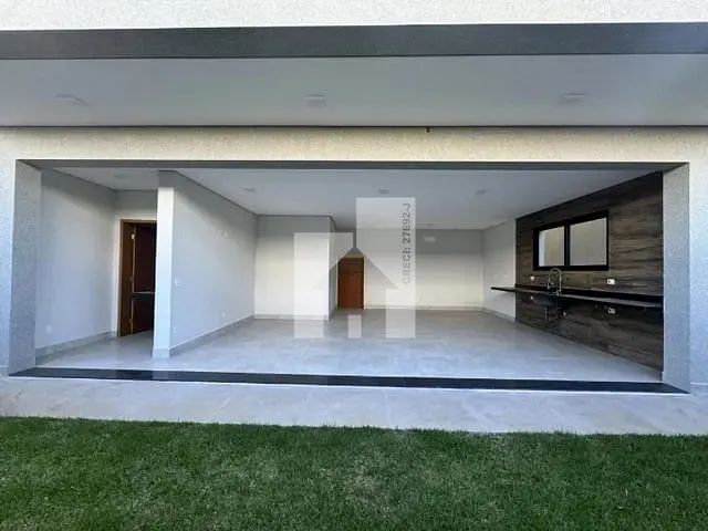 Casa com 300m² 4 quartos e 3 banheiros, à venda, no bairro São Venâncio em Itupeva