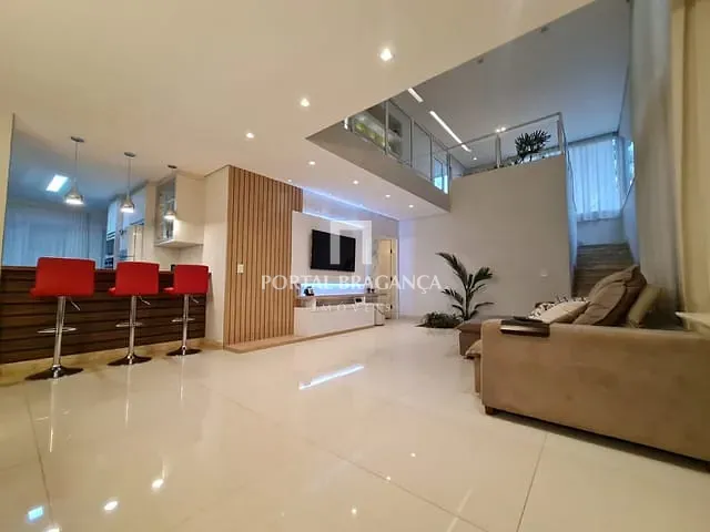Casa com 455m² 4 quartos e 5 banheiros, à venda, no bairro Condomínio Residencial Campos do Conde em Bragança Paulista