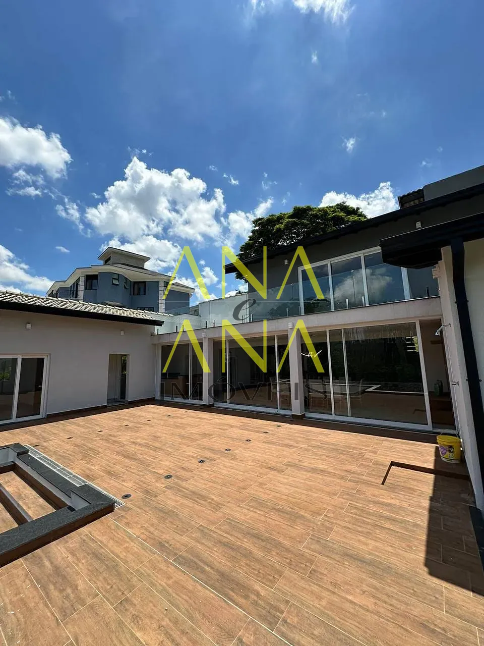 Casa, 5 quartos, 338 m² - Foto 2