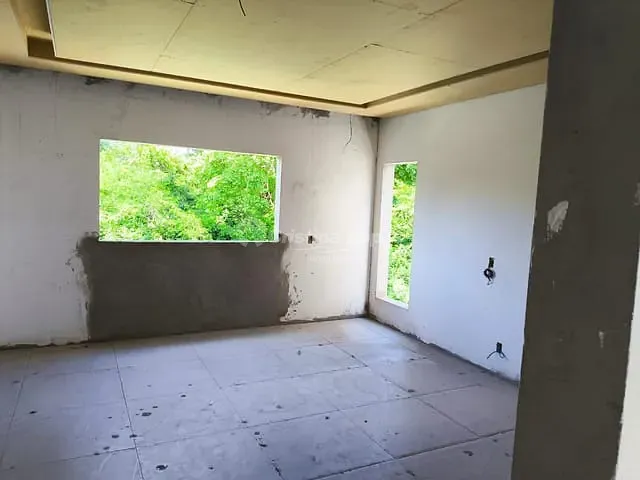 Casa com 300m² 4 quartos e 5 banheiros, à venda, no bairro Uruguai em Teresina