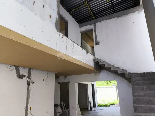 Casa com 300m² 4 quartos e 5 banheiros, à venda, no bairro Uruguai em Teresina