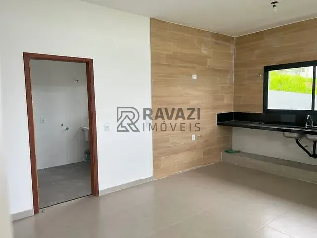 Casa com 2163m² 3 quartos e 5 banheiros, à venda, no bairro Residencial Jardim Primavera em Louveira