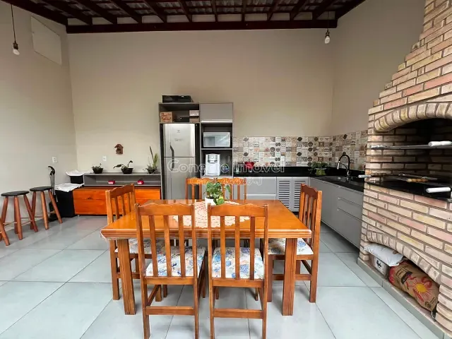 Casa com 146m² 2 quartos e 2 banheiros, à venda, no bairro Residencial Vila das Tulipas em Holambra
