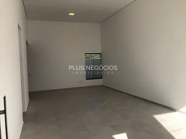 Casa com 300m² 3 quartos e 4 banheiros, à venda, no bairro Brigadeiro Tobias em Sorocaba